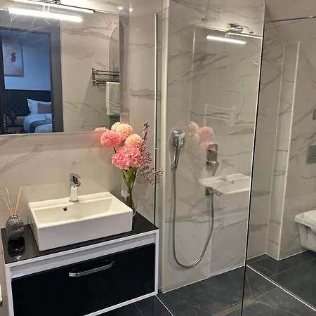 Alojamento de Acomodação e Pequeno-almoço Domaine De Bracheux, Chambre Avec Piscine A 10 Min De L'Aeroport De Beauvais Petit Dejeuner Inclus