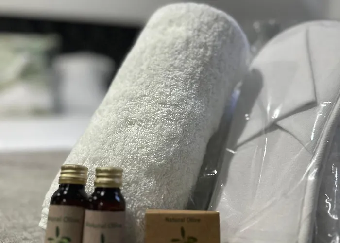 Domaine De Bracheux & Pres De Frühstückspension Beauvais